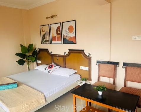 Studio Service Apartment in Koregaon Park Annex Pune